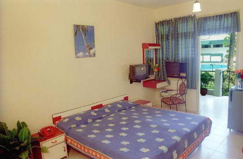 Dona Alcina Resorts Кандолим Екстериор снимка